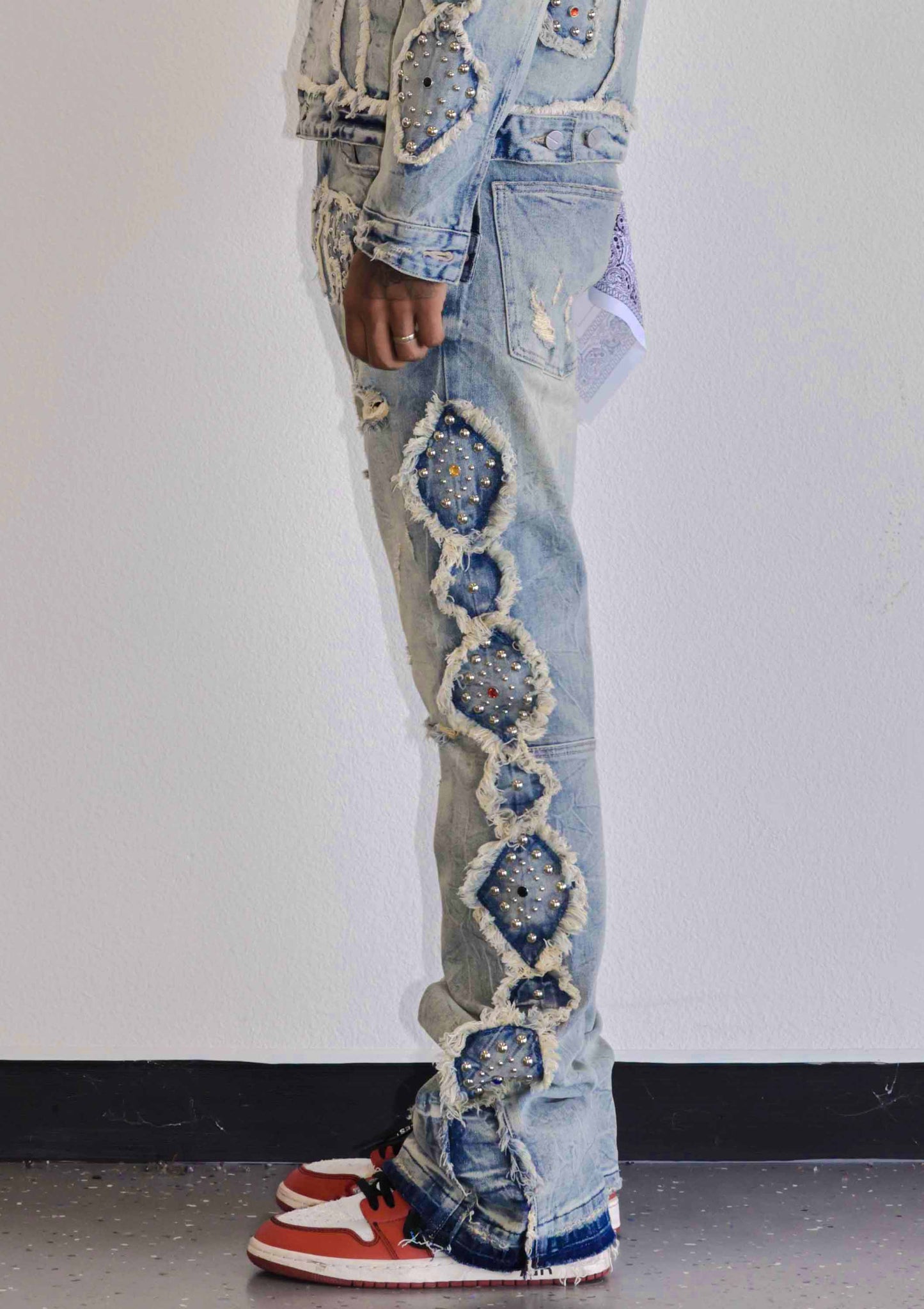 MIDNIGHT RODEO EMBLISHEMENT DENIM STACK PANTS: Medium Stone Tint / 38