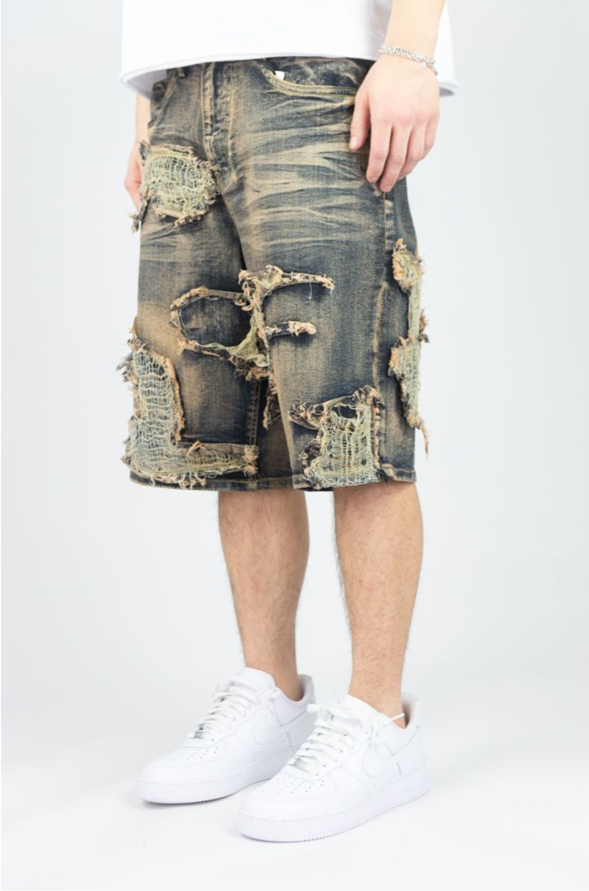 BURLAP PATCHED JEAN SHORTS