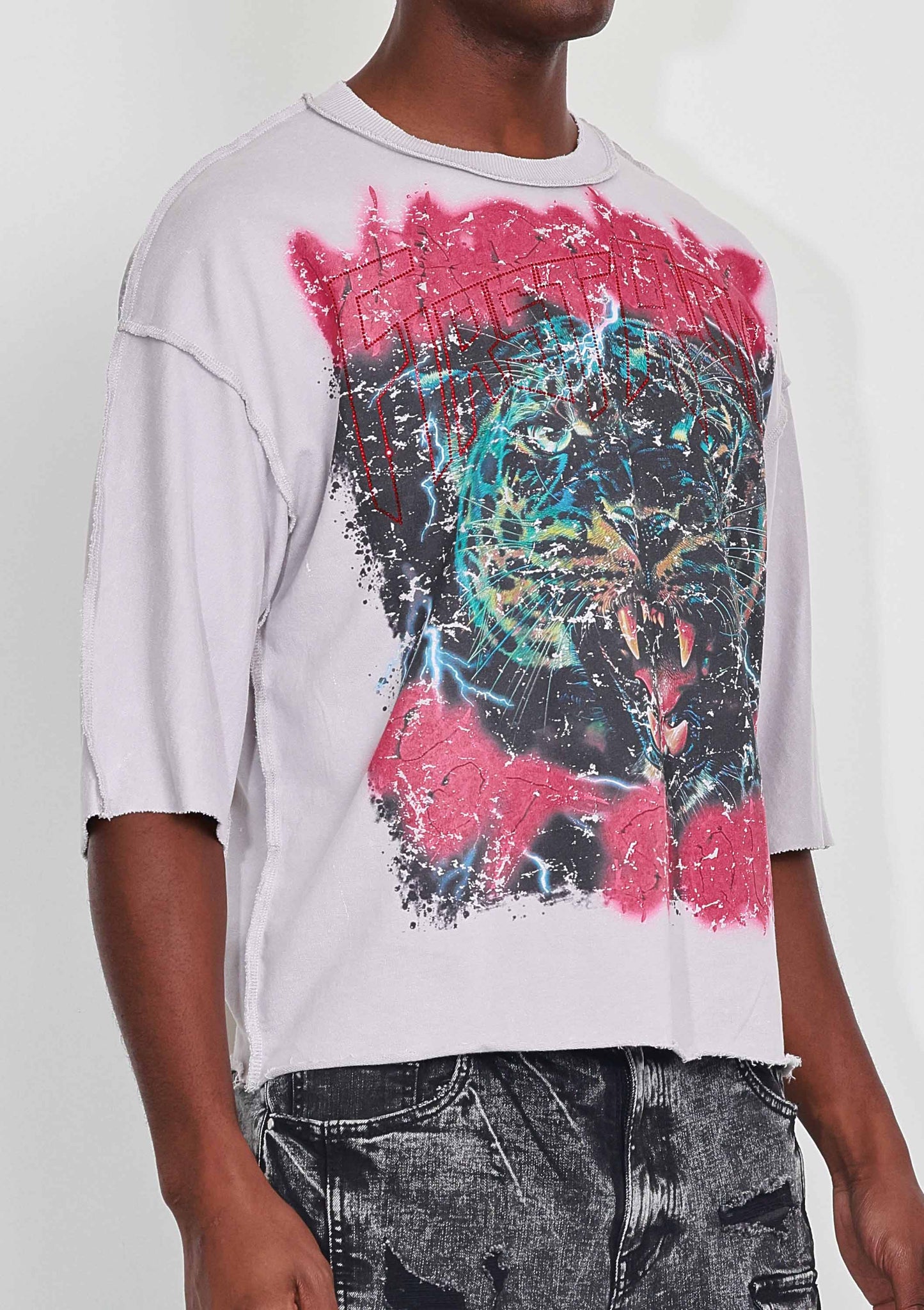 WARNING NOT SO QUIET SAVAGE LEOPARD CROPPED 3/4 SLV TEE: LT GREY / 2XL