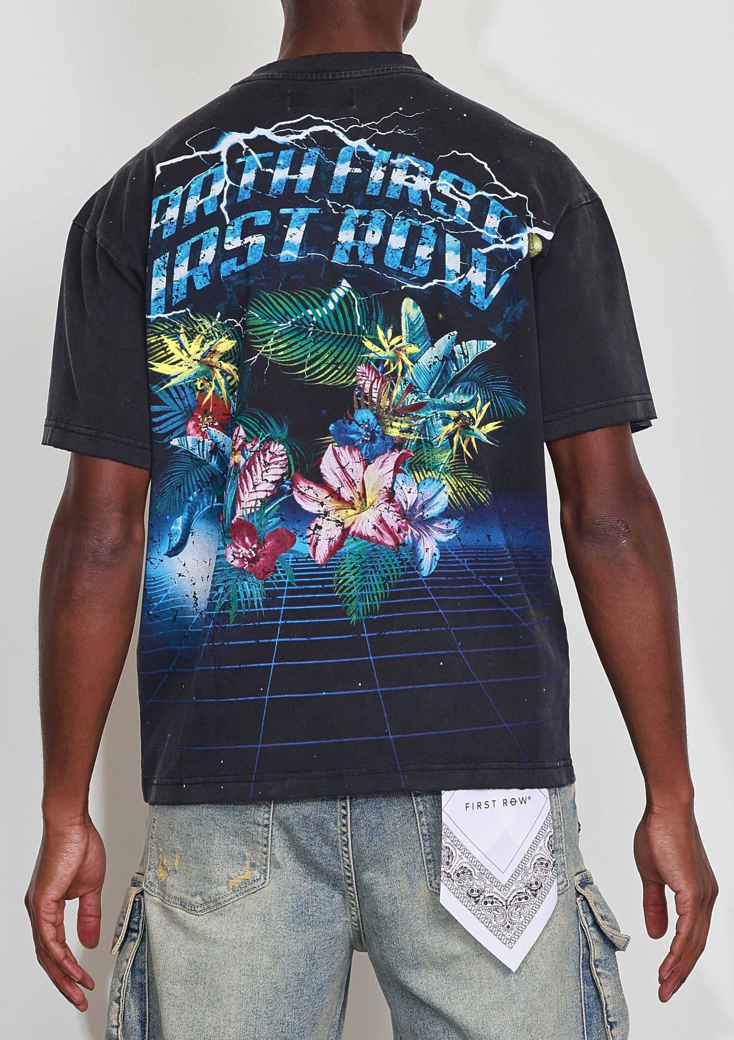 WASHED EARTH FIRST FLOWER TEE: Black / XL